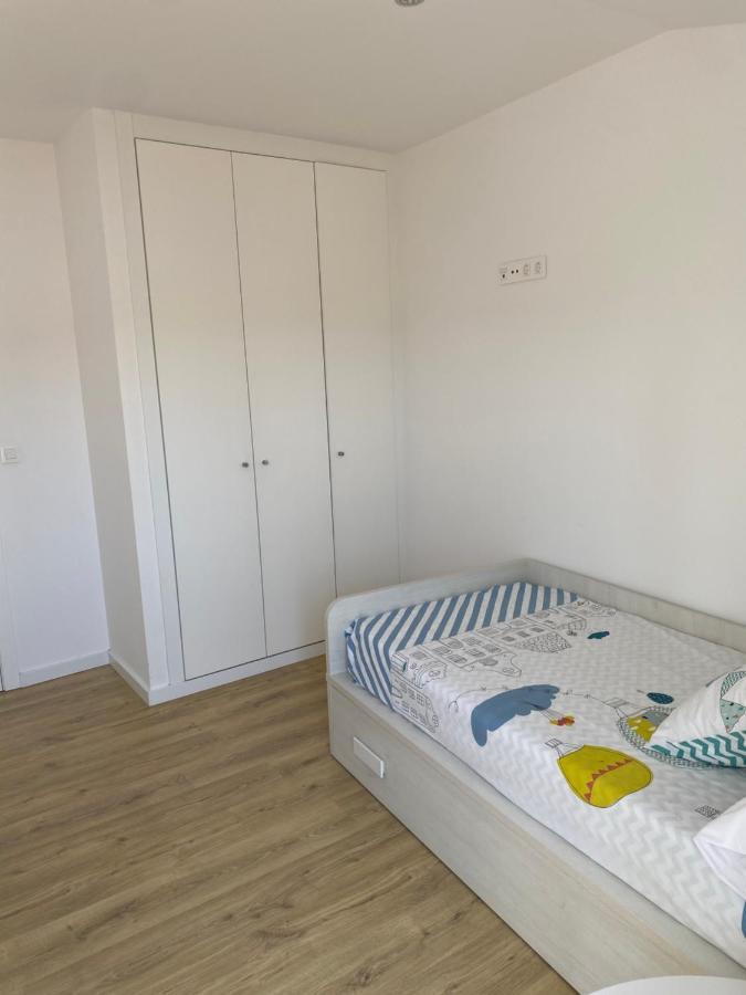 Atico Noa Con Terraza Y Parking Apartment ปอนเตเบดรา ภายนอก รูปภาพ